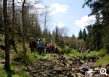 Für Abenteurer: Outdoor-Wanderwege durch interessantes Terrain